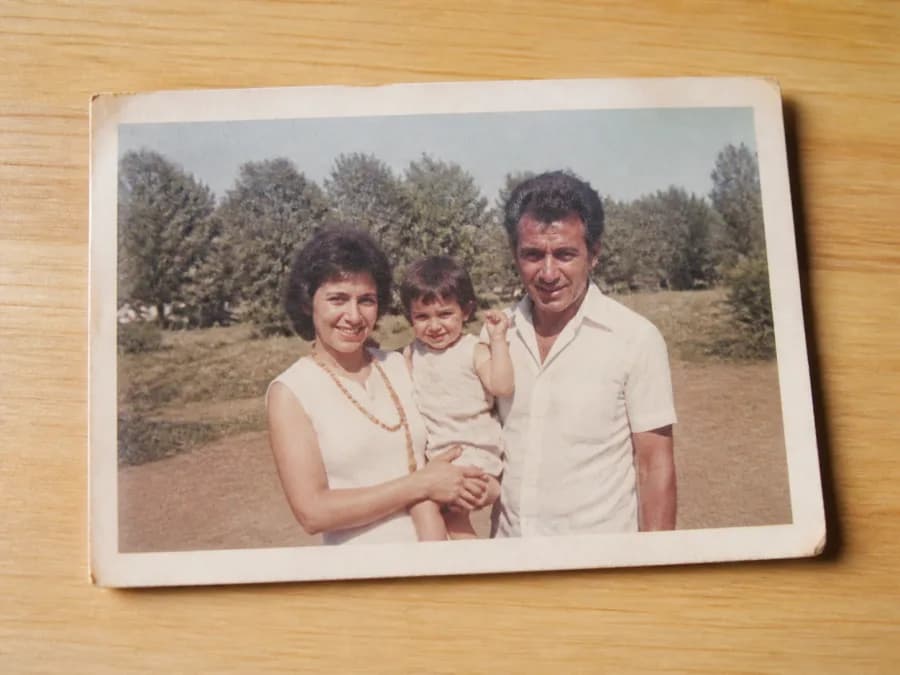 Generated example of an old scanned family snapshot